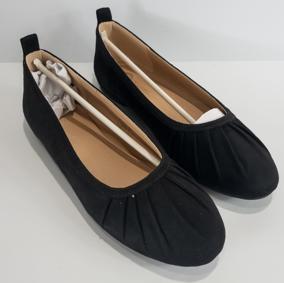 Journee Collection Tannya Tru Comfort Foam Flat Black -8 - Picture 6 of 9